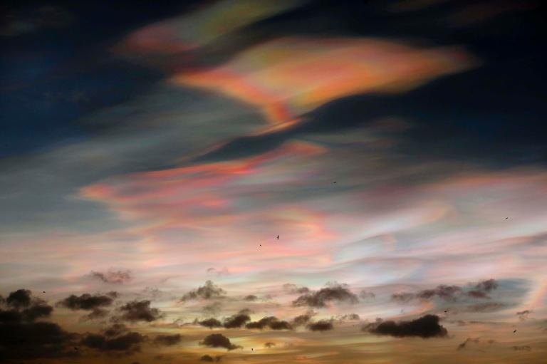 真珠母雲.jpg